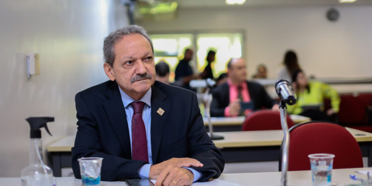 Deputado Wilson Brandão pede afastamento da Alepi por 130 dias
