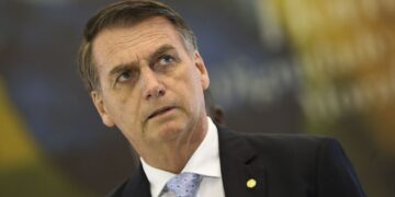 ‘Estou pensando em ser candidato a vereador no Rio de Janeiro’, diz Bolsonaro em evento do PL