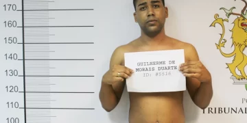 Bandidos invadem Major César e entregam arma para líder do Bonde dos 40