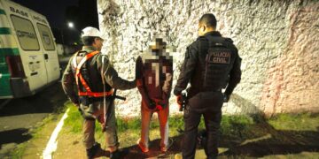 Acusado de fazer delivery de drogas é preso durante blitz em Teresina
