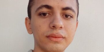 Jovem que estudou em casa sem internet é aprovado em medicina na UFPI