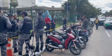 Homem é morto a tiros em frente ao Shopping Rio Poty, em Teresina