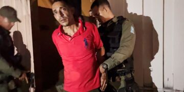 Homem é preso após ameaçar dona de bar atrás da Central de Flagrantes de Teresina