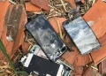 Mulher quebra celular roubado durante ação policial em Teresina e é presa
