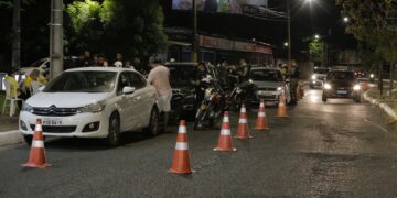 Seis pessoas são conduzidas com celulares roubados durante operação em Teresina