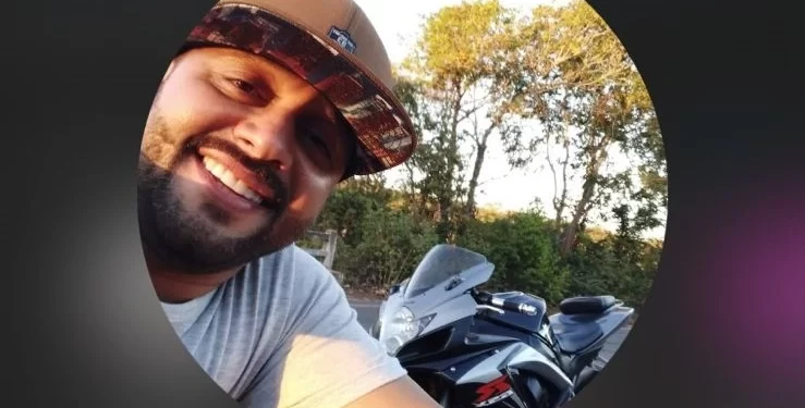 Irmão de vereadora morre carbonizado após colisão de moto e caminhão na BR-135