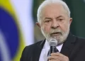 Lula chega a hospital em Brasília para passar por cirurgia nesta sexta-feira