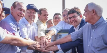 Rafael Fonteles e ministro Renan Filho inauguram viaduto do Mercado do Peixe