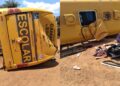 Ônibus escolar tomba na zona rural de José de Freitas