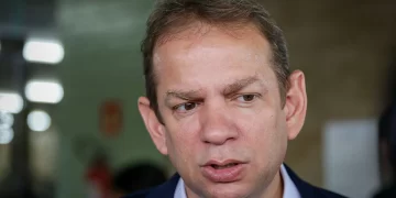 Deputado Federal Castro Neto passa por cirurgia de emergência em Teresina