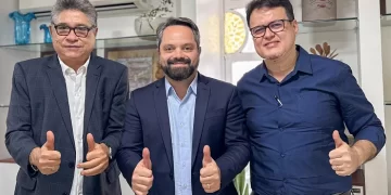 Ferdinand Freitas se reúne com Marcelo Nolleto e João Madison no Palácio de Karnak