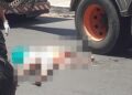 Homem morre após cair de motocicleta e ser atropelado por caminhão