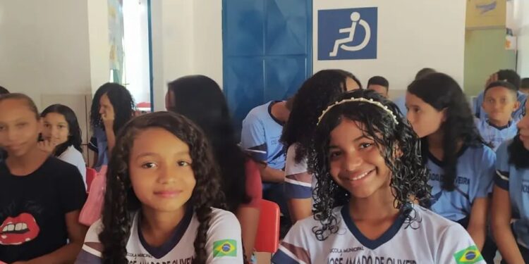Alunos voltam à rotina após acidente trágico em José de Freitas