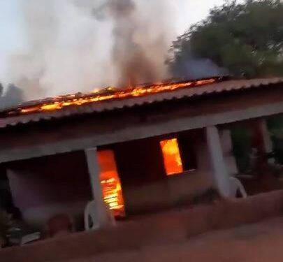 Homem incendeia a própria casa após suspeitar de traição no Maranhão