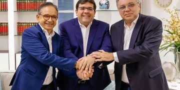 Florentino Neto desiste da pré-candidatura e Dr. Hélio é o mais cotado na cidade de Parnaíba