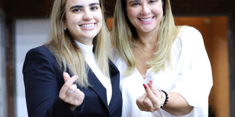 Bárbara do Firmino e Lucy denunciam a jornalista Samantha Cavalca em delegacia