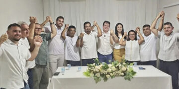 Oito vereadores aderem em massa a pré-candidatura de Ferdinand Freitas