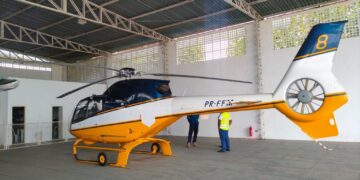 Helicóptero doado pela PRF para secretaria de Segurança chega ao Piauí