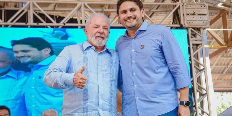 Ministro de Lula é suspeito de desviar R$ 10 milhões em emendas