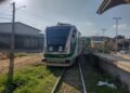 Metrô com 300 passageiros sai dos trilhos na zona sul de Teresina