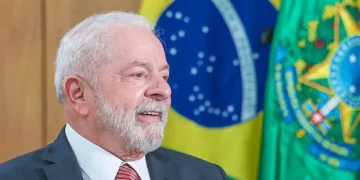 Lula sanciona lei que cria pensão para filhos de mulheres vítimas de feminicídio