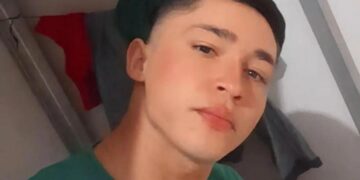 Motociclista morre ao colidir na traseira de caminhão em Esperantina