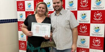 Claudia Freitas é homenageada com o Título de Cidadã Freitense pela a Câmara Municipal