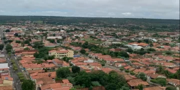 Oeiras completa 306 anos nesta terça e terá Tarcísio do Acordeon na comemoração