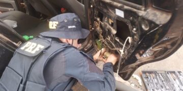 Homens são presos com 10kg de super maconha em rodovia do Piauí