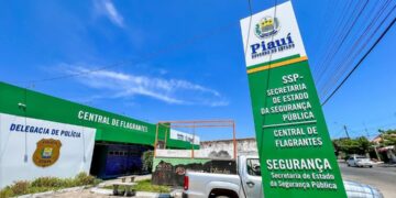 Estudante é preso após ameaçar professores em colégio na cidade de Parnaíba