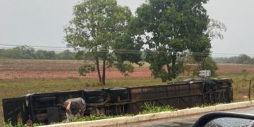 Acidente com ônibus clandestino deixa 29 Feridos em Bom Jesus