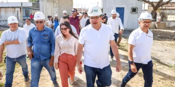 Rafael Fonteles inaugura escolas no litoral do Piauí e anuncia mais investimentos