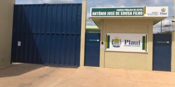 Mulher é presa tentando entrar com droga nas parte íntimas na Cadeia de Altos