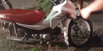 Homem morre após perder controle de moto e colidir com poste em Teresina