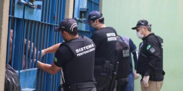 Comissão aprova projeto que acaba com saída temporária de presos