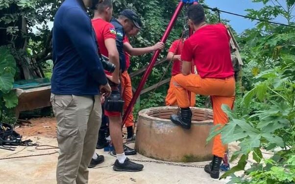 Madrasta é presa suspeita de matar criança e jogar corpo dentro de poço