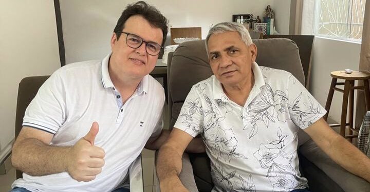 Ex-vereador Castelo deixa o grupo do prefeito e adere ao grupo da oposição