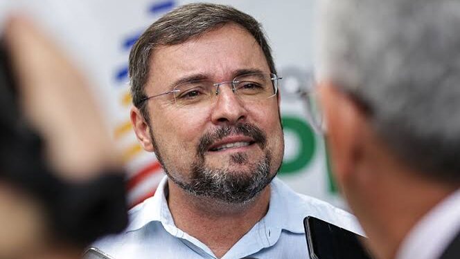 Nova pesquisa mostra empate entre Sílvio Mendes (39,10%),e Fábio Novo (36,30%) para Teresina