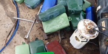 PRF apreende cocaína escondida em tanque de veículo no Piauí