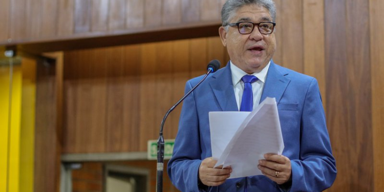 Com 49,11%, pesquisa aponta que João Madison é o deputado mais atuante em Corrente