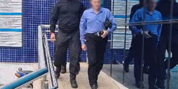 Médico cubano é preso pela polícia dentro de clínica no Centro de Teresina