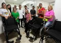 Prefeitura de Esperantina realiza a entrega de cadeiras de rodas e de banho