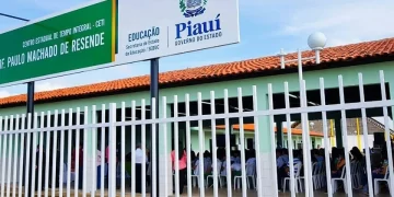 Governo sanciona lei que substitui sirenes nas escolas para não incomodar autistas