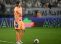 Cássio pode deixar o Corinthians após negociação com o Cruzeiro