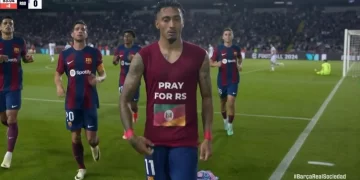 Raphinha é multado por mostrar camisa com apoio ao Rio Grande do Sul