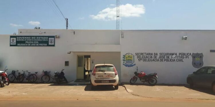 Assaltante se passa por cliente e rouba veículo de mototaxista em José de Freitas
