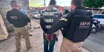 Acusado de roubar arma de policial civil é preso em Teresina