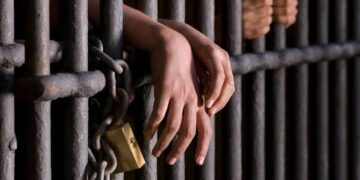 Pai é preso acusado de estuprar filha de 13 anos na cidade de União