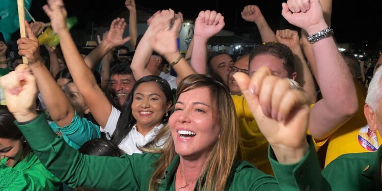 Ivanária Sampaio realiza convenção para a candidatura à reeleição