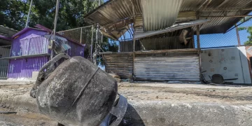 Vazamento de gás causa explosão em trailer e deixa um ferido no Dirceu II